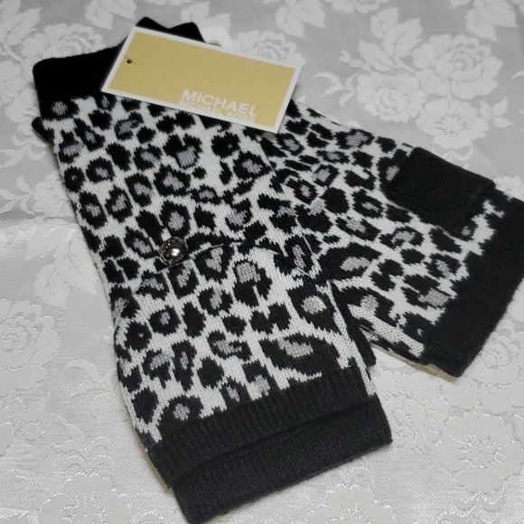 MICHAEL Michael Kors Accessories - M. Michael Kors Leopard Arm Warmers